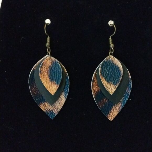 Leopard Print Earrings   - Picture 1 of 1